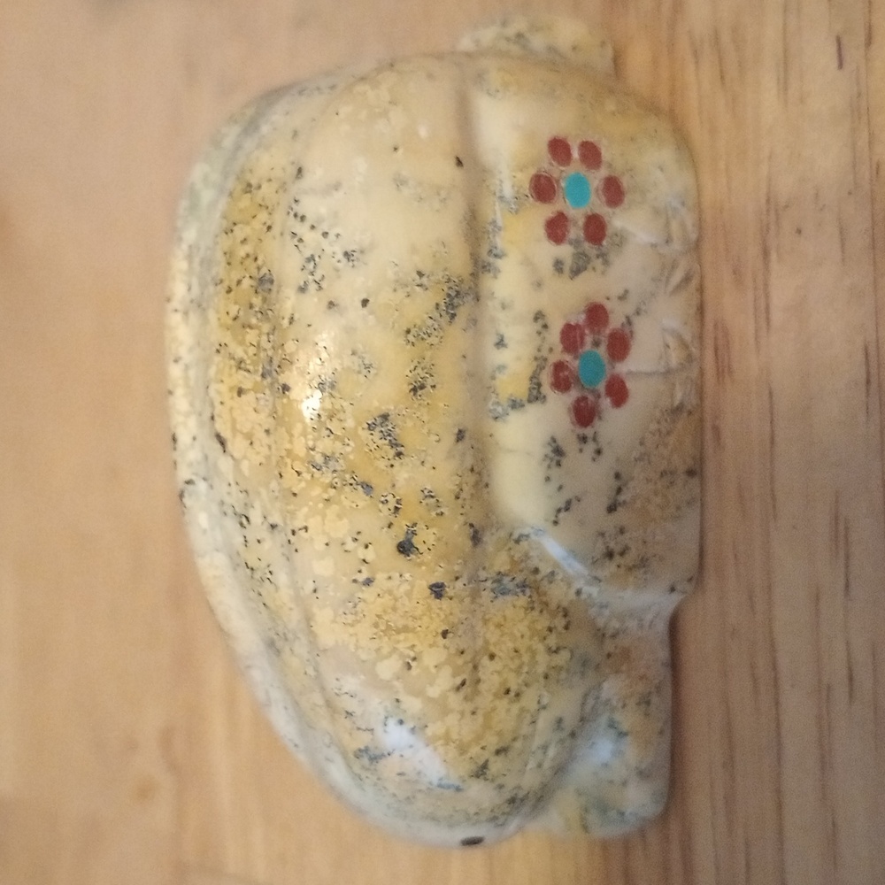 Carved Stone Bunny Rabbits - Picture 2 of 3